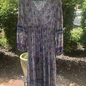 Beautiful dress from few mods